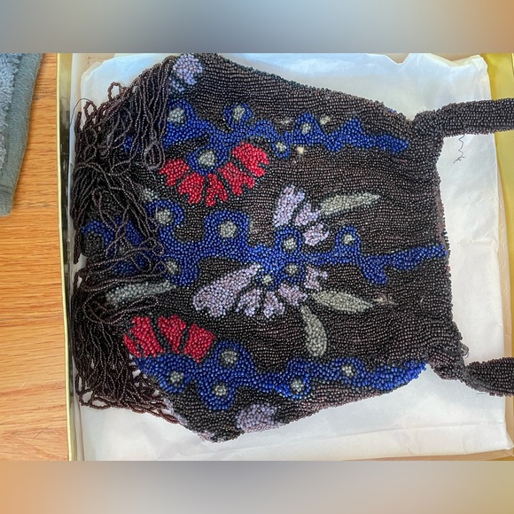 Vintage beaded bag. - Picture 3 of 8